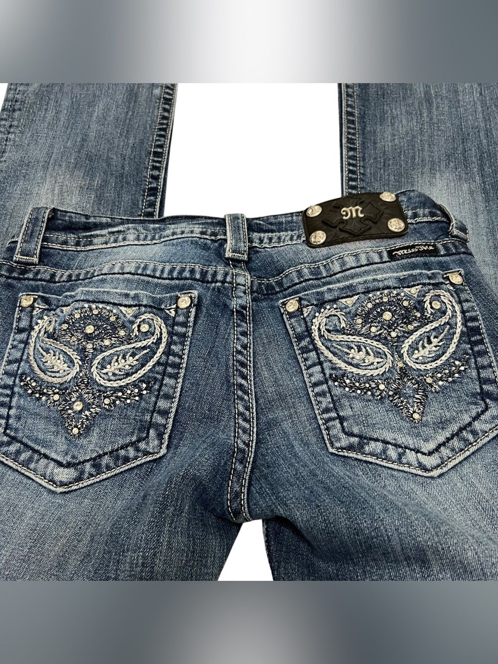Miss Me Rhinestone-Embellished Bootcut Jeans Low-Rise Y2K Medium Wash Size 28